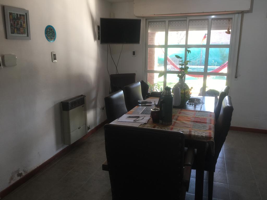 Chalet sobre calle Jose Ingenieros