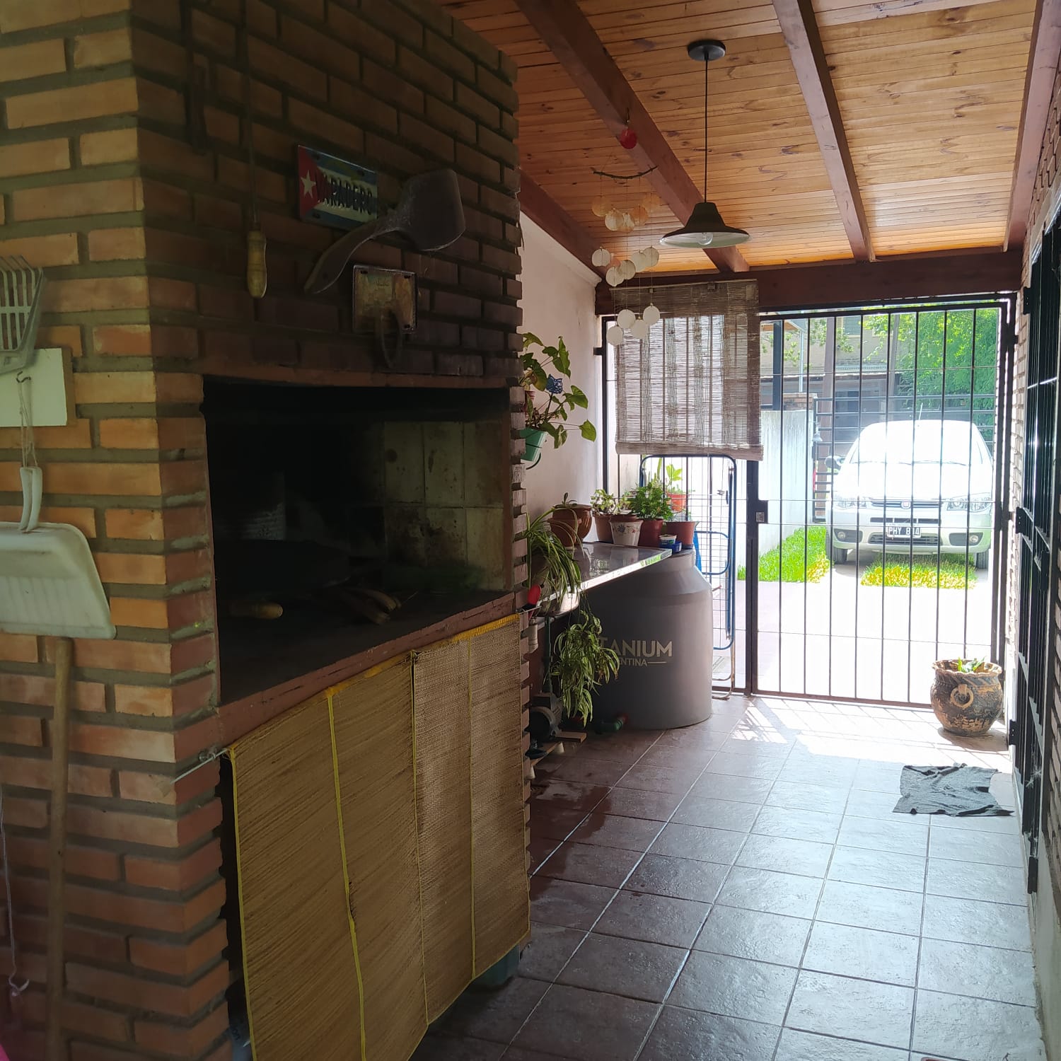 Casa por calle El Zonda
