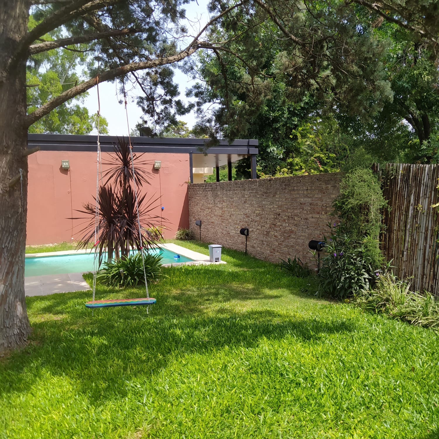 Casa por calle El Zonda