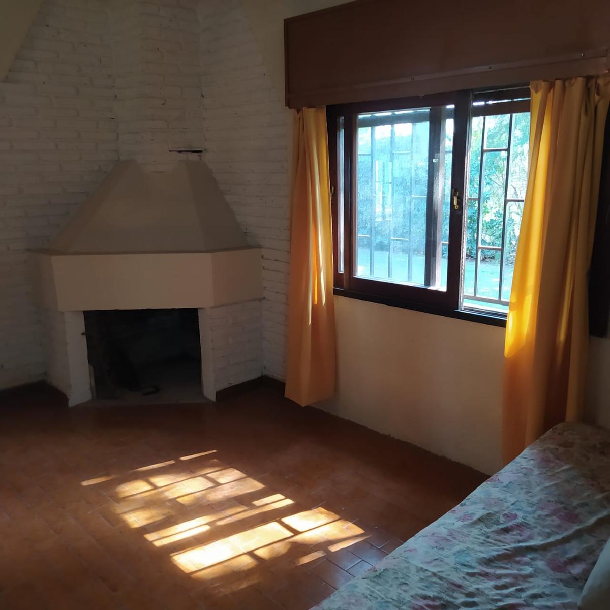 Funes  345- Roldan