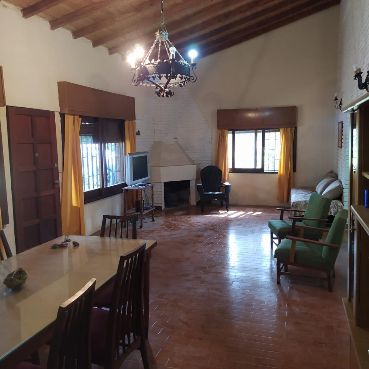 Funes  345- Roldan