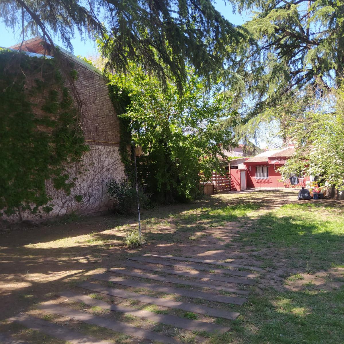 Inmejorable ubicación residencial en Los Troncos Leloir al 1600