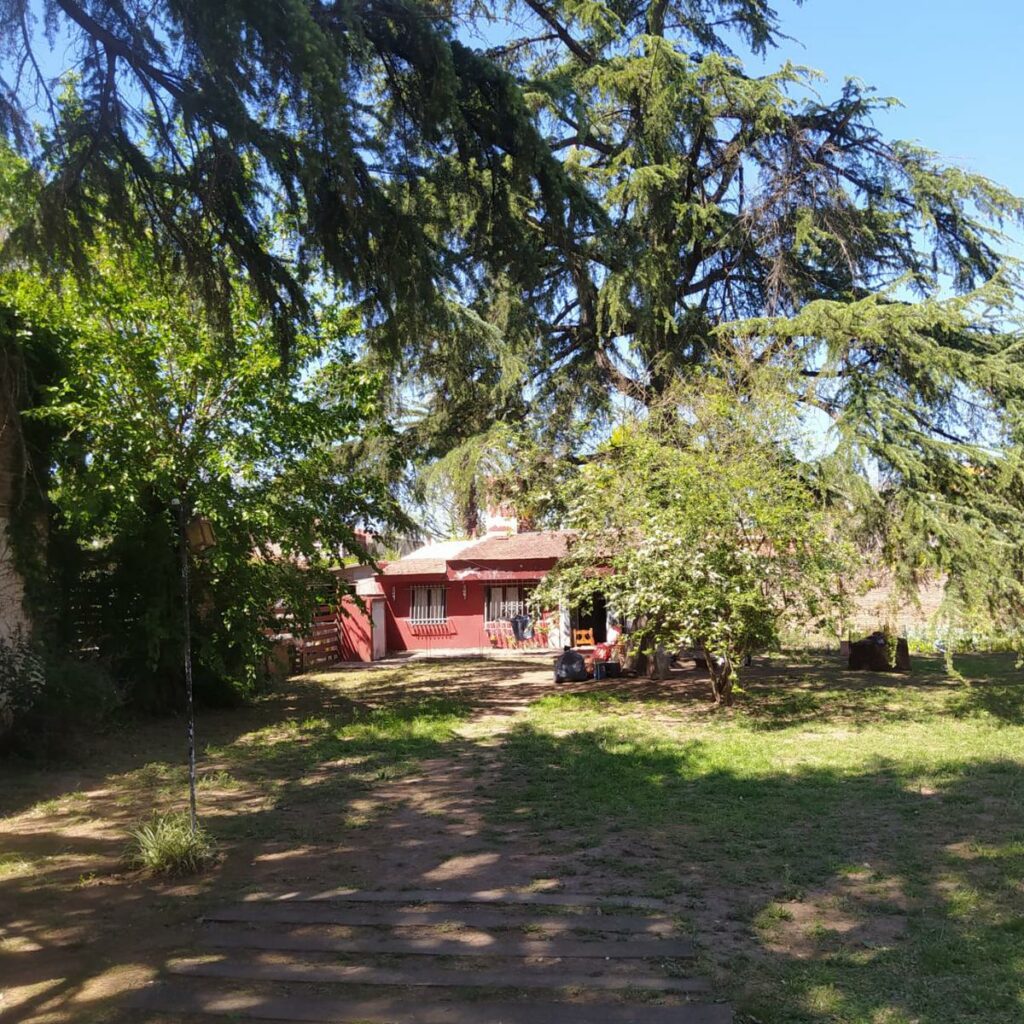 Inmejorable ubicación residencial en Los Troncos Leloir al 1600