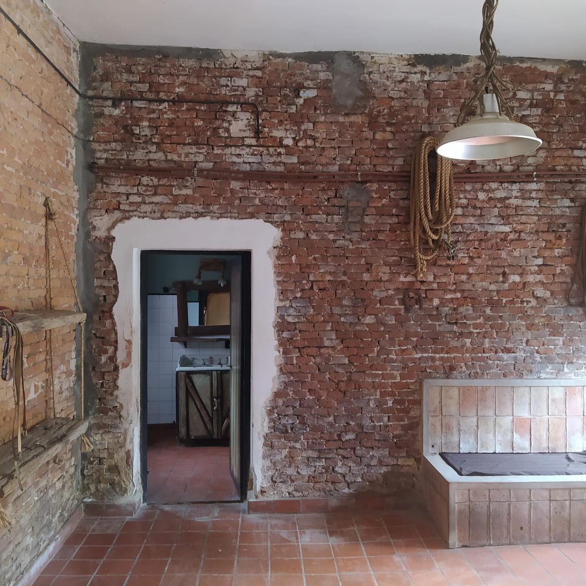 Propiedad uso comercial/industrial sobre RN AO12