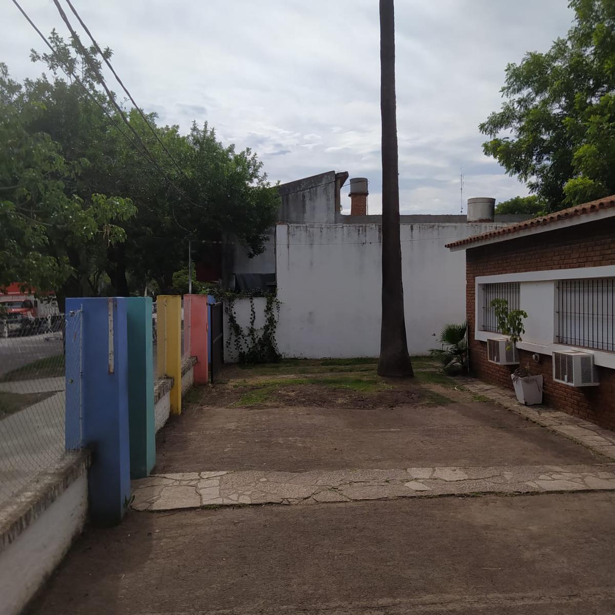 Propiedad para uso comercial- Santa Fe esquina Juan Elorza