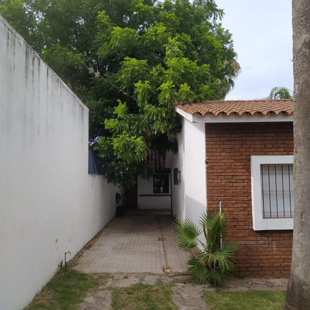 Propiedad para uso comercial- Santa Fe esquina Juan Elorza