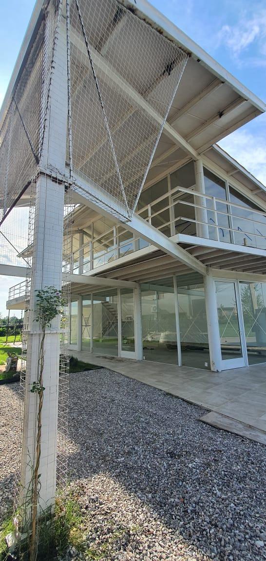 Local en Las Acequias del Aire – Roldan.