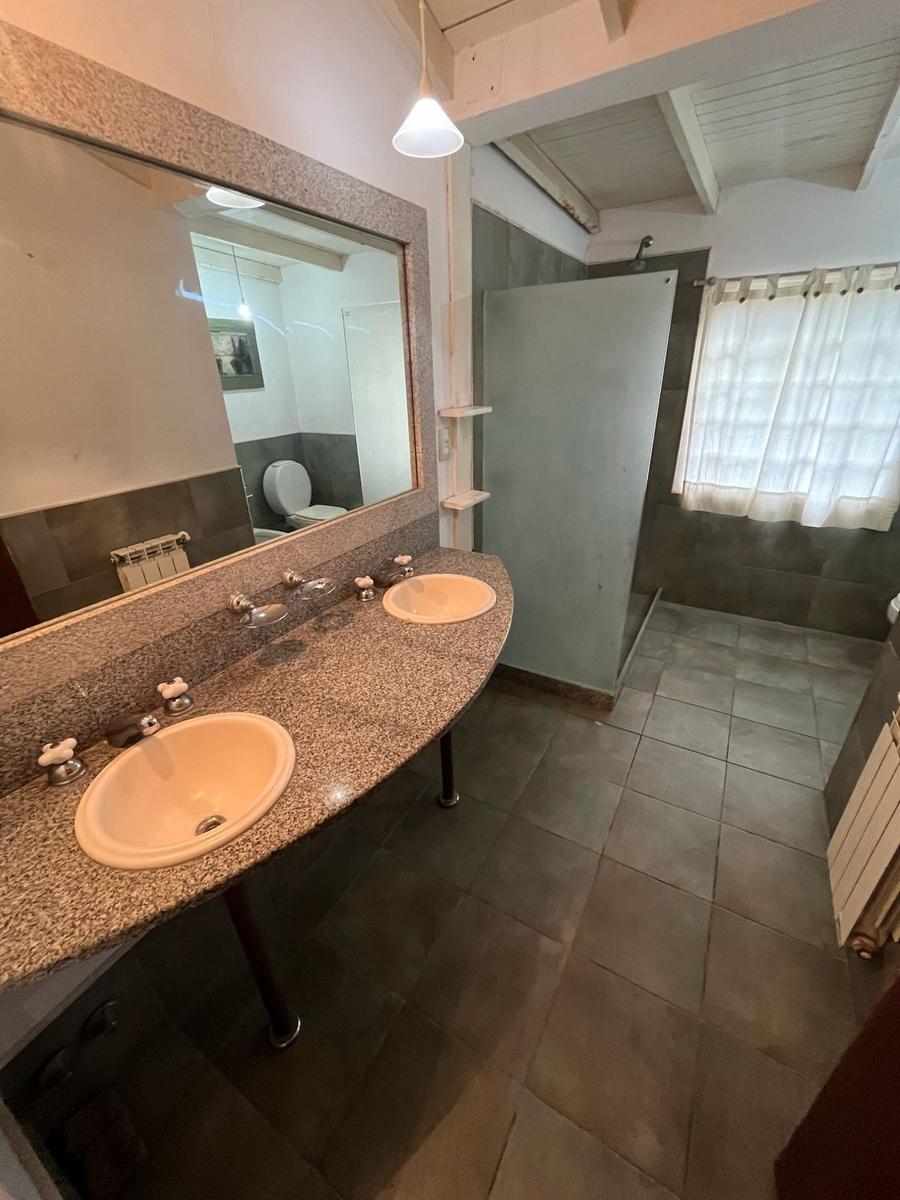 Propiedad en hermosa zona residencial de Funes – General Paz  al 900