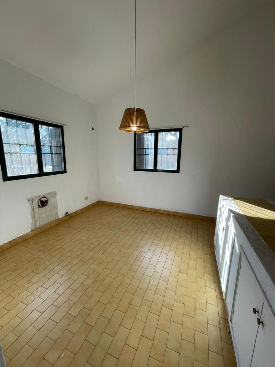 Chalet en barrio  Los Troncos de Funes