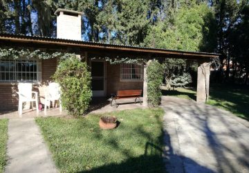 Chalet en Grandoli esquina Perito Moreno G12 de Funes