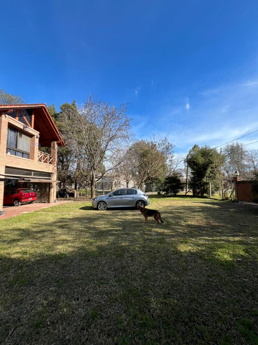 Chalet en zona residencial de Funes – Sarmiento Esq. San Marcos
