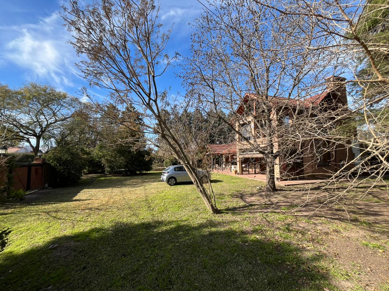 Chalet en zona residencial de Funes – Sarmiento Esq. San Marcos