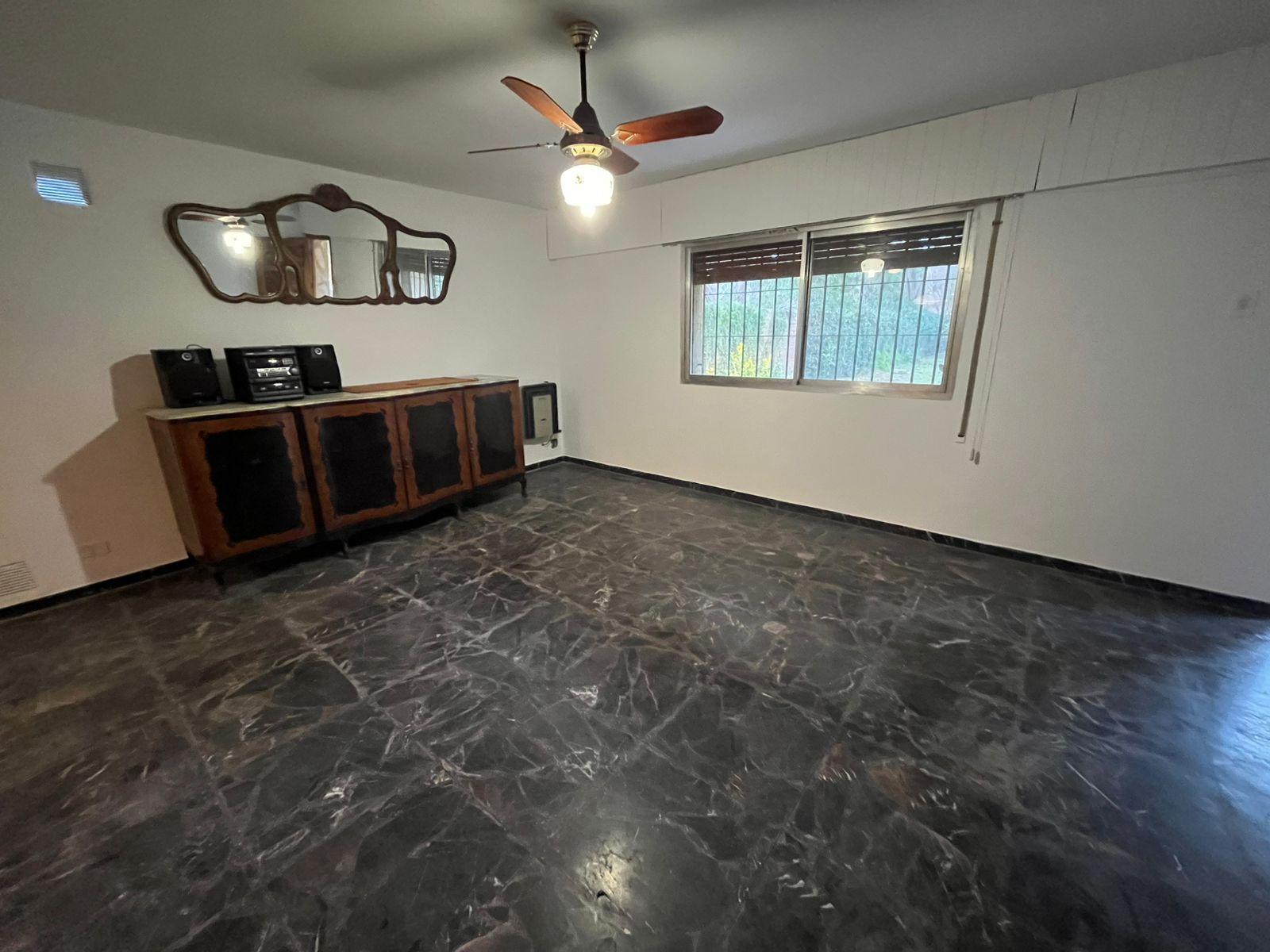 Propiedad en alquiler comercial sobre calle Minetti al 1900 garita 13