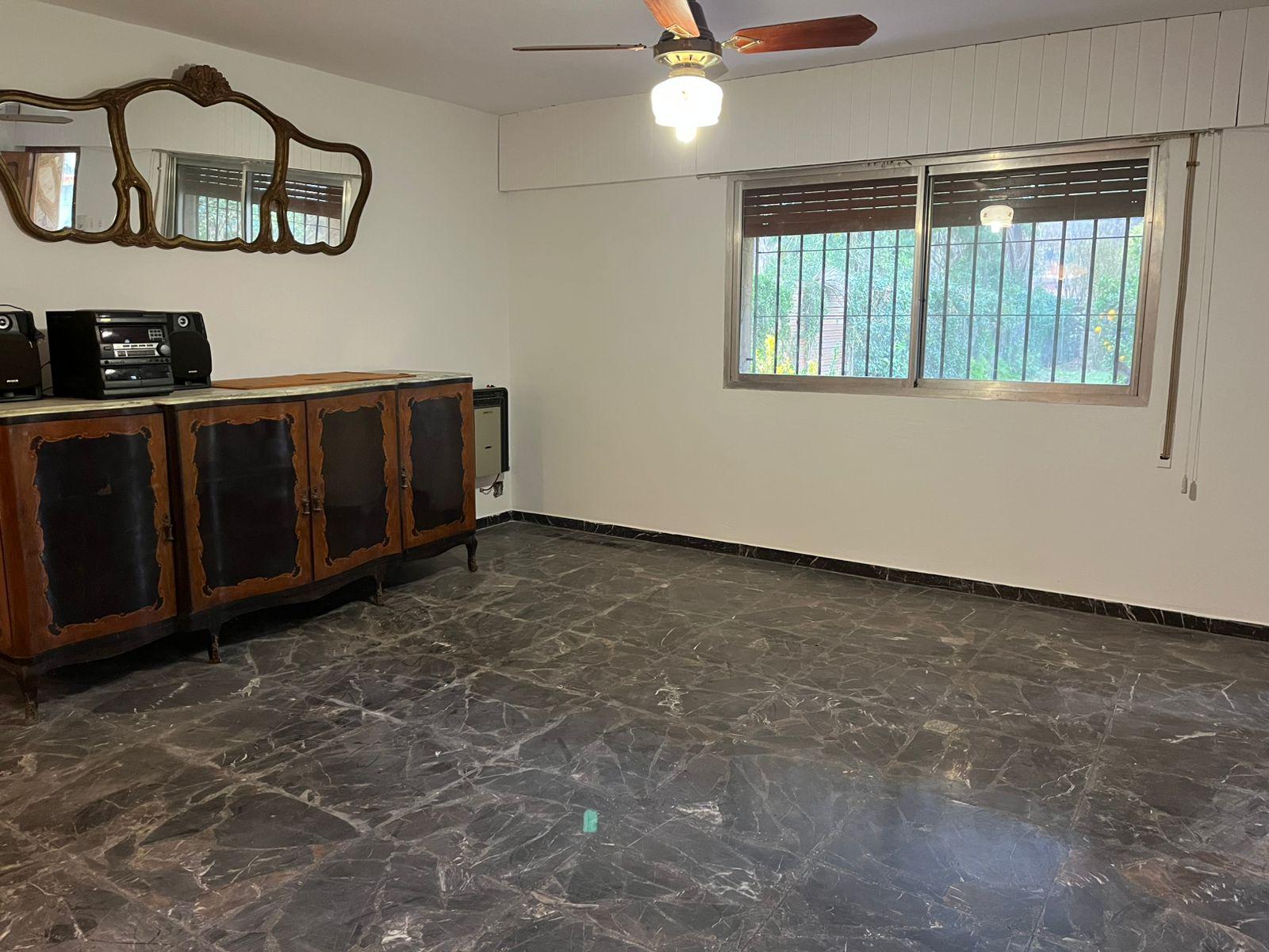 Propiedad en alquiler comercial sobre calle Minetti al 1900 garita 13