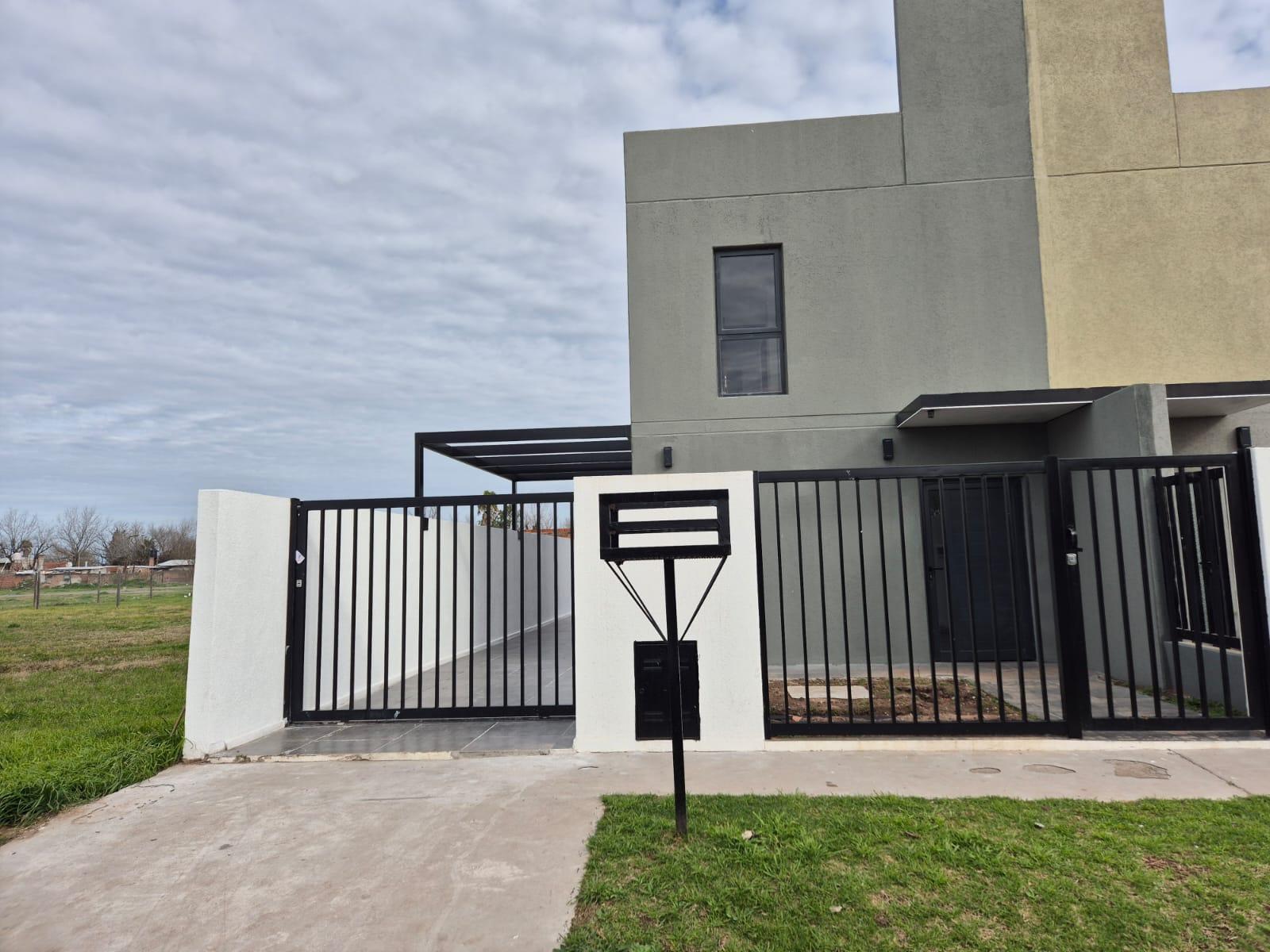 Alquiler permanente en calle Marta Garrone  al 1400  – Funes Norte