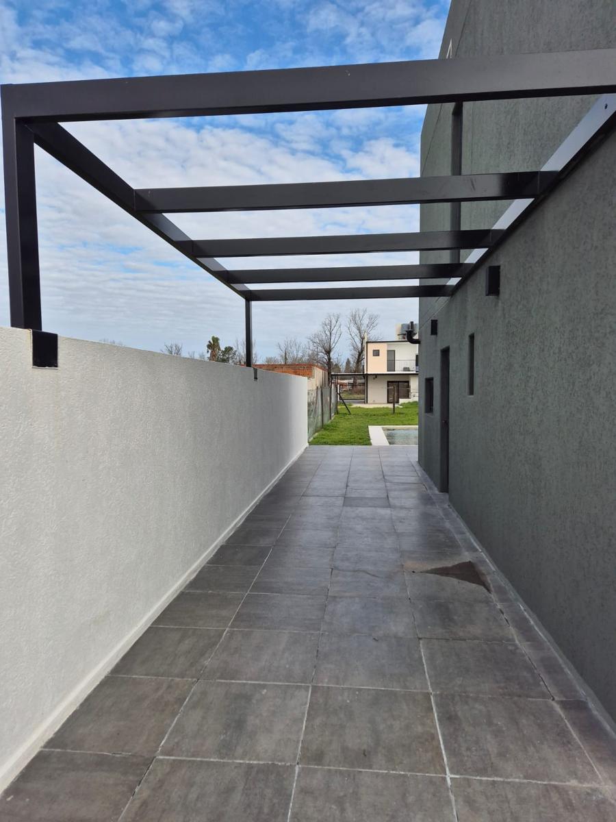 Alquiler permanente en calle Marta Garrone  al 1400  – Funes Norte