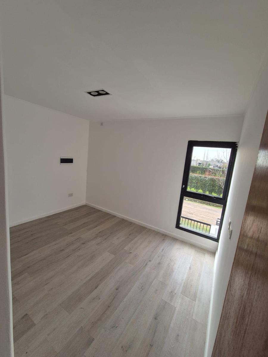 Alquiler permanente en calle Marta Garrone  al 1400  – Funes Norte