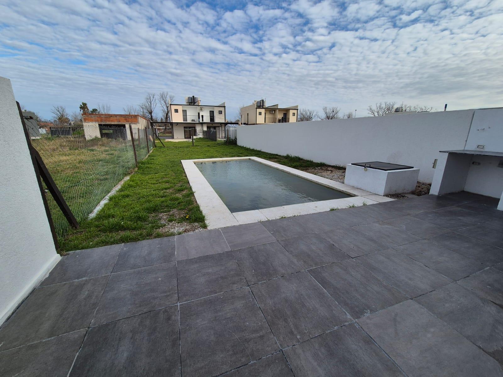 Alquiler permanente en calle Marta Garrone  al 1400  – Funes Norte