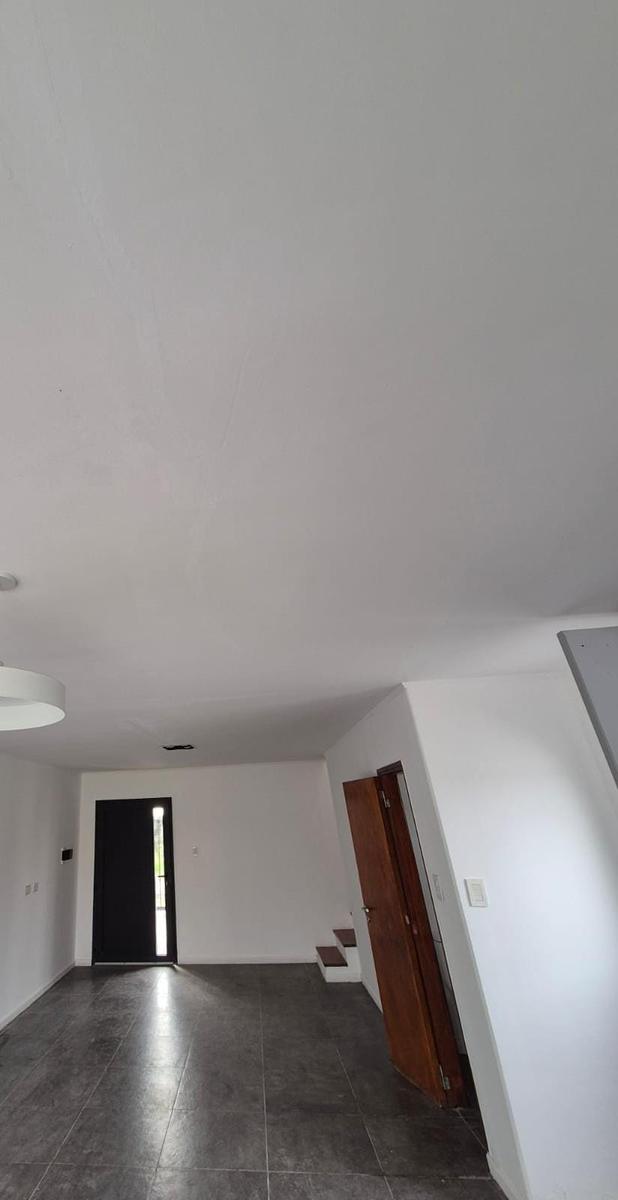 Alquiler permanente en calle Marta Garrone  al 1400  – Funes Norte