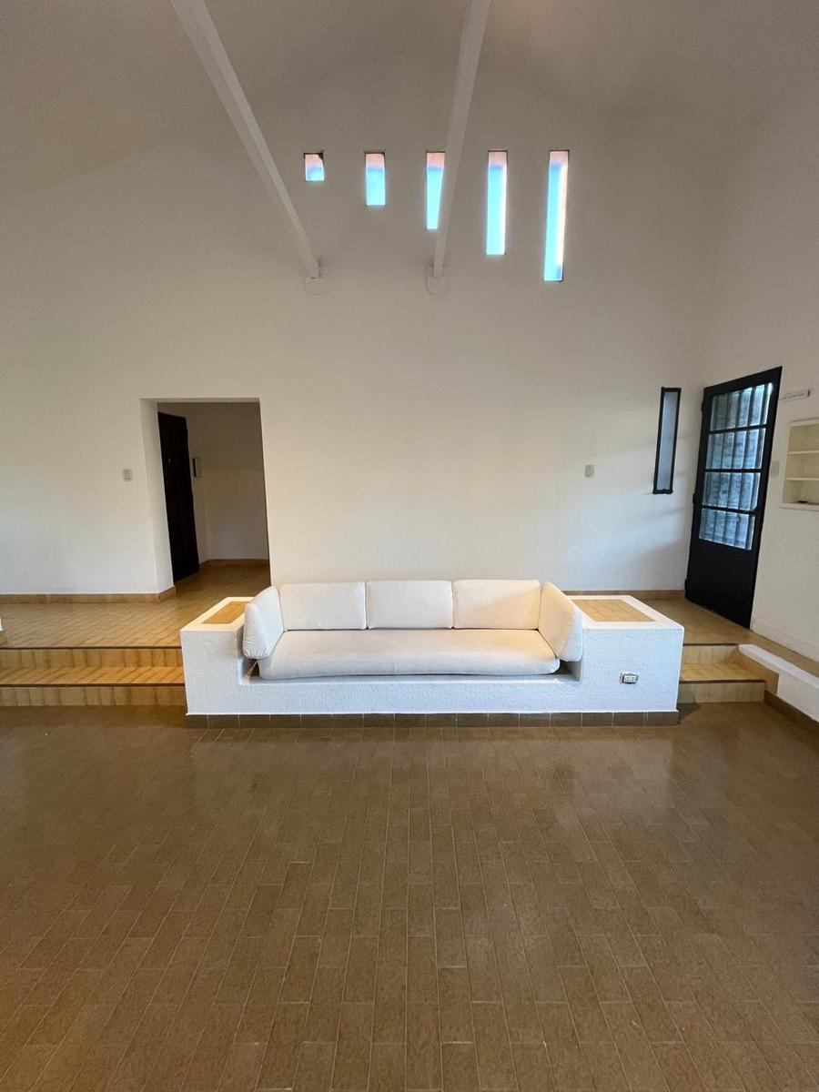Chalet en barrio  Los Troncos de Funes