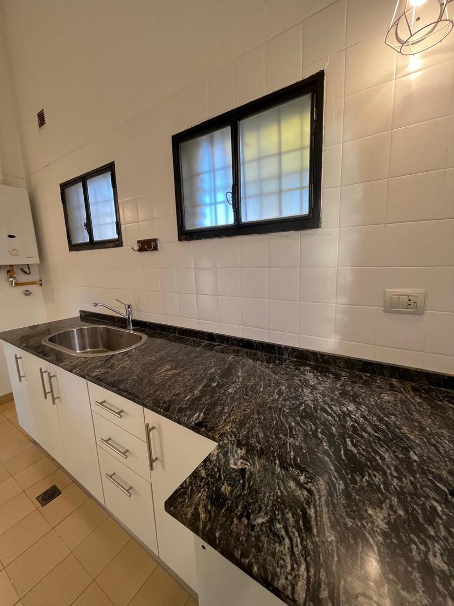 Chalet en barrio  Los Troncos de Funes