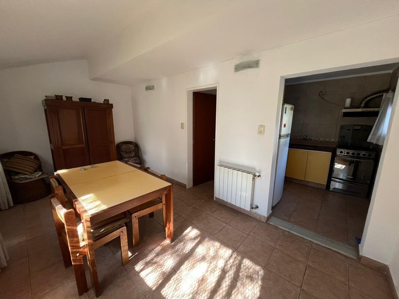 Chalet en barrio Los Troncos