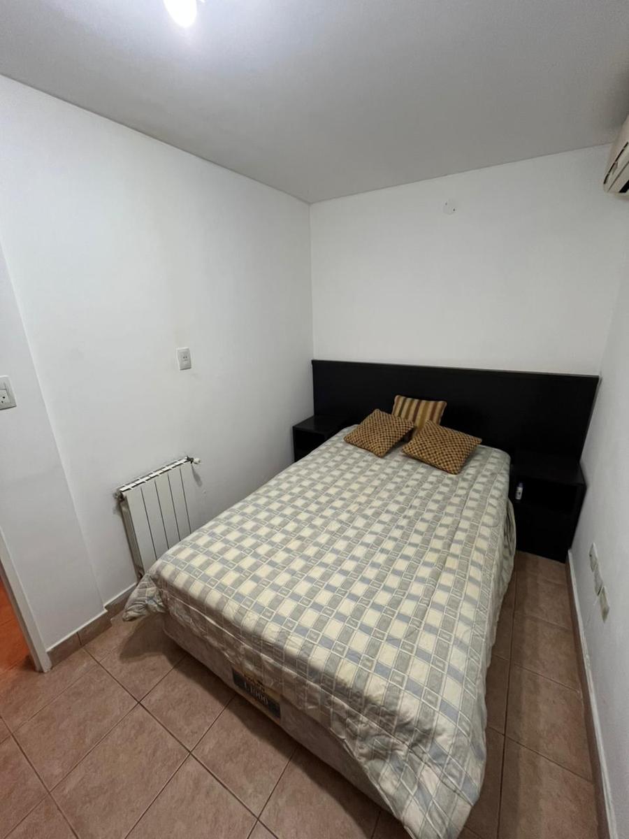 Chalet en barrio Los Troncos