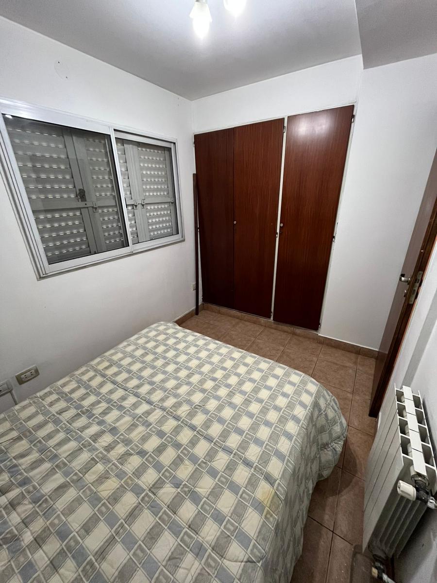 Chalet en barrio Los Troncos