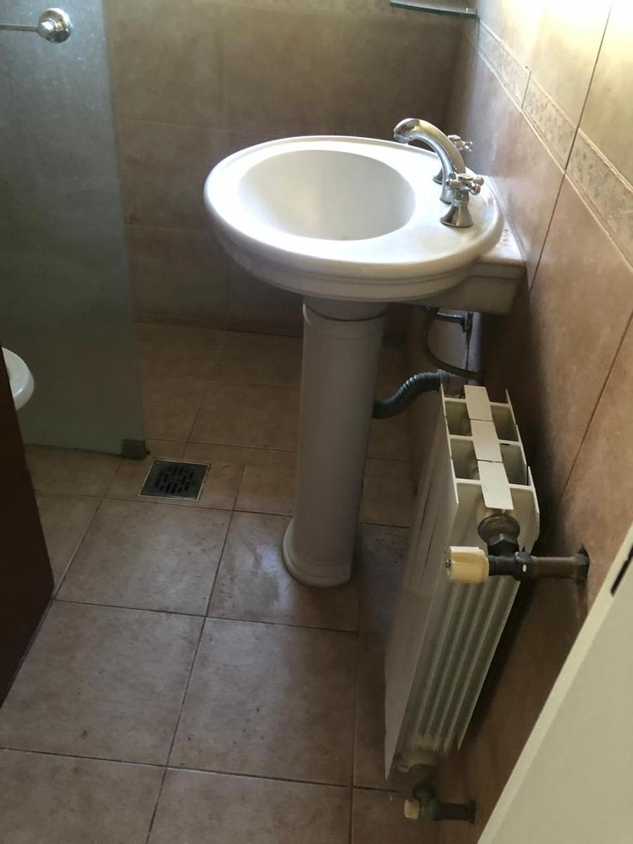 Chalet en barrio Los Troncos