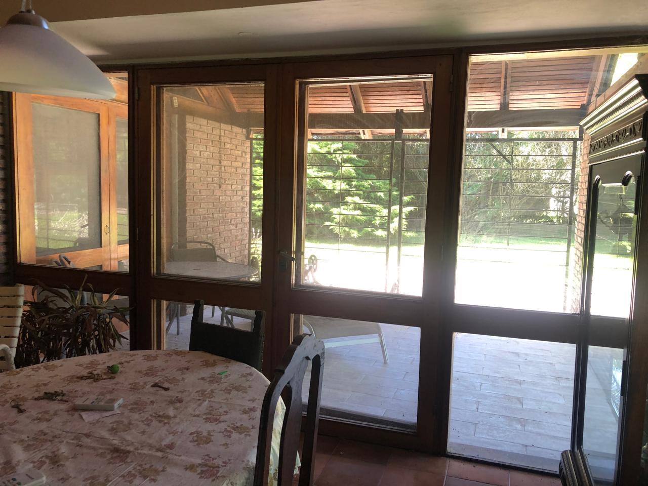 Chalet en Cotos de la Alameda – Uspallata  al 200 – Roldan