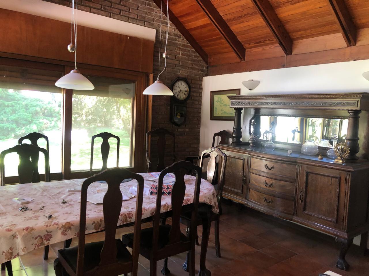 Chalet en Cotos de la Alameda – Uspallata  al 200 – Roldan