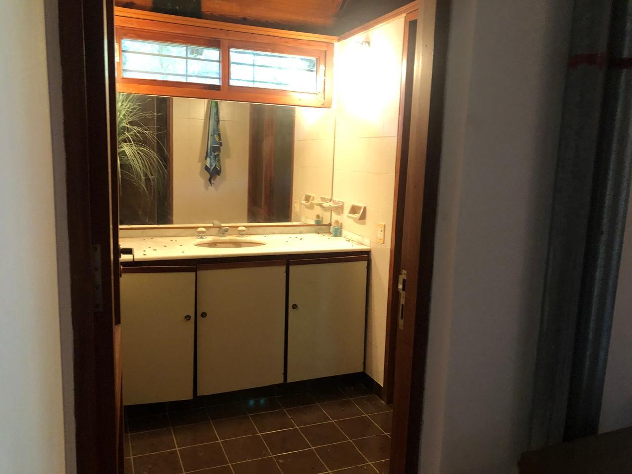 Chalet en Cotos de la Alameda – Uspallata  al 200 – Roldan