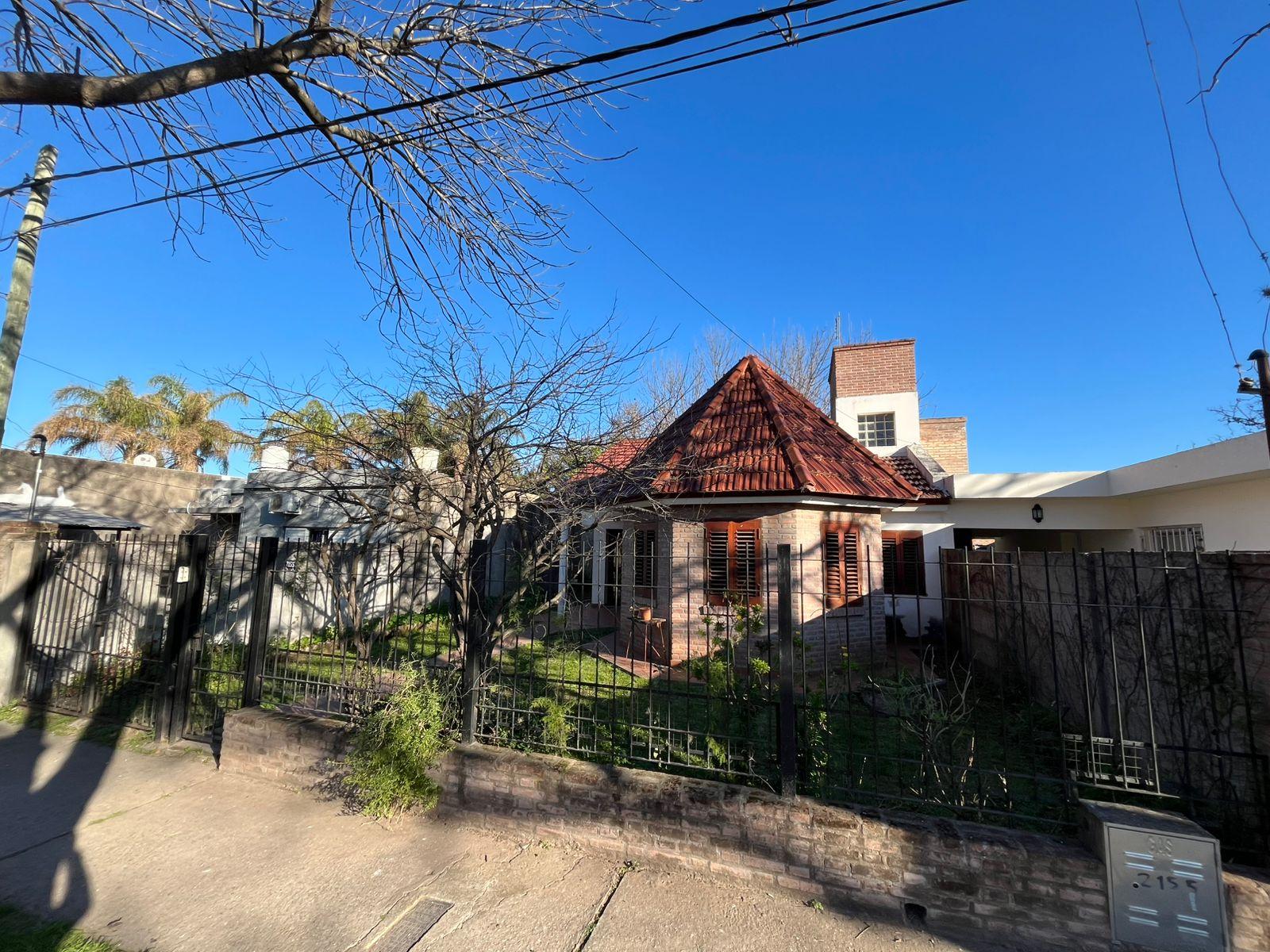Chalet en General Paz  al 2100 – Funes