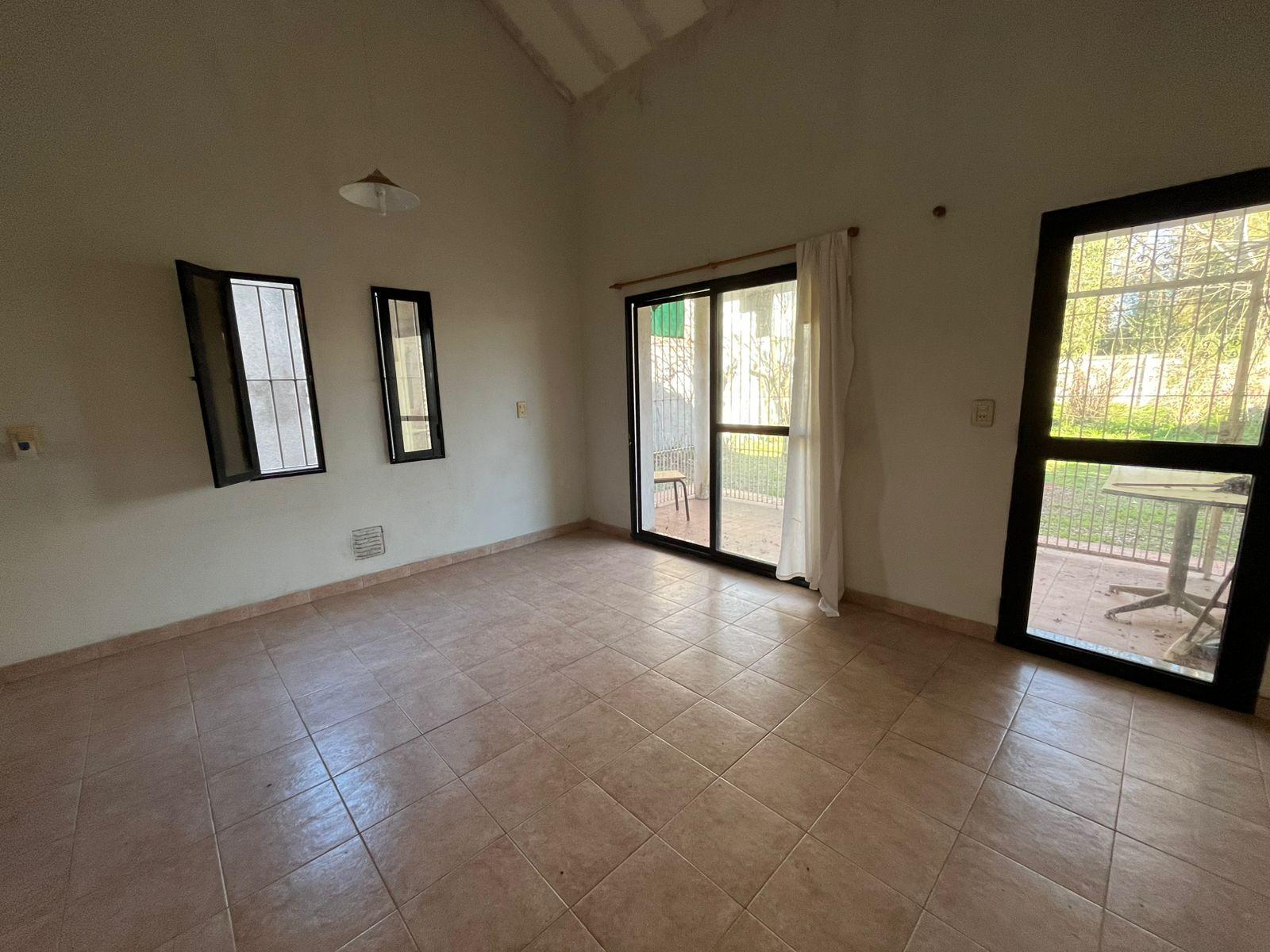 Chalet en General Paz  al 2100 – Funes