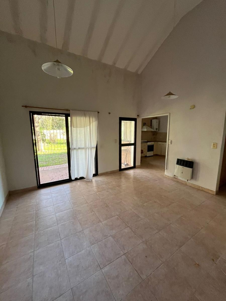 Chalet en General Paz  al 2100 – Funes