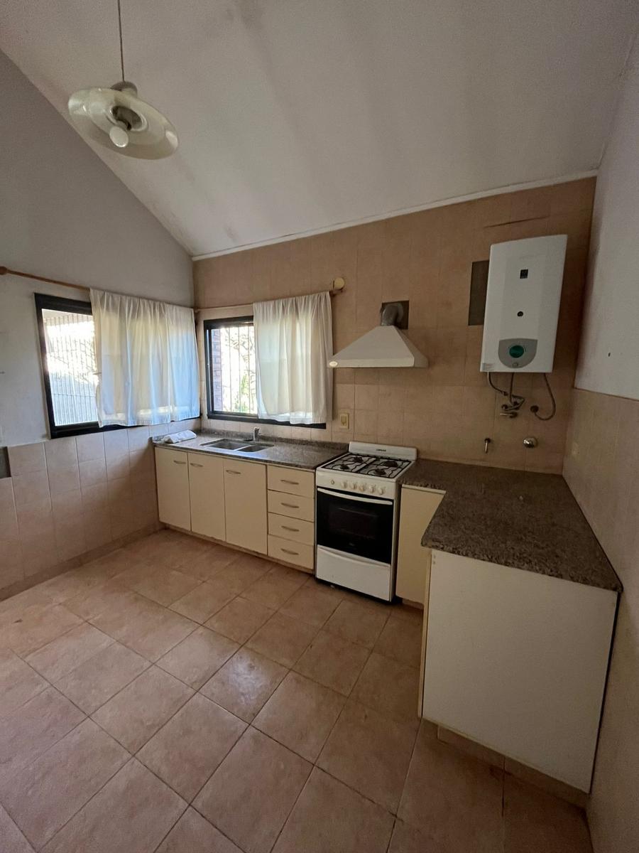Chalet en General Paz  al 2100 – Funes
