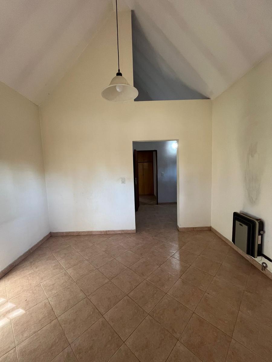 Chalet en General Paz  al 2100 – Funes