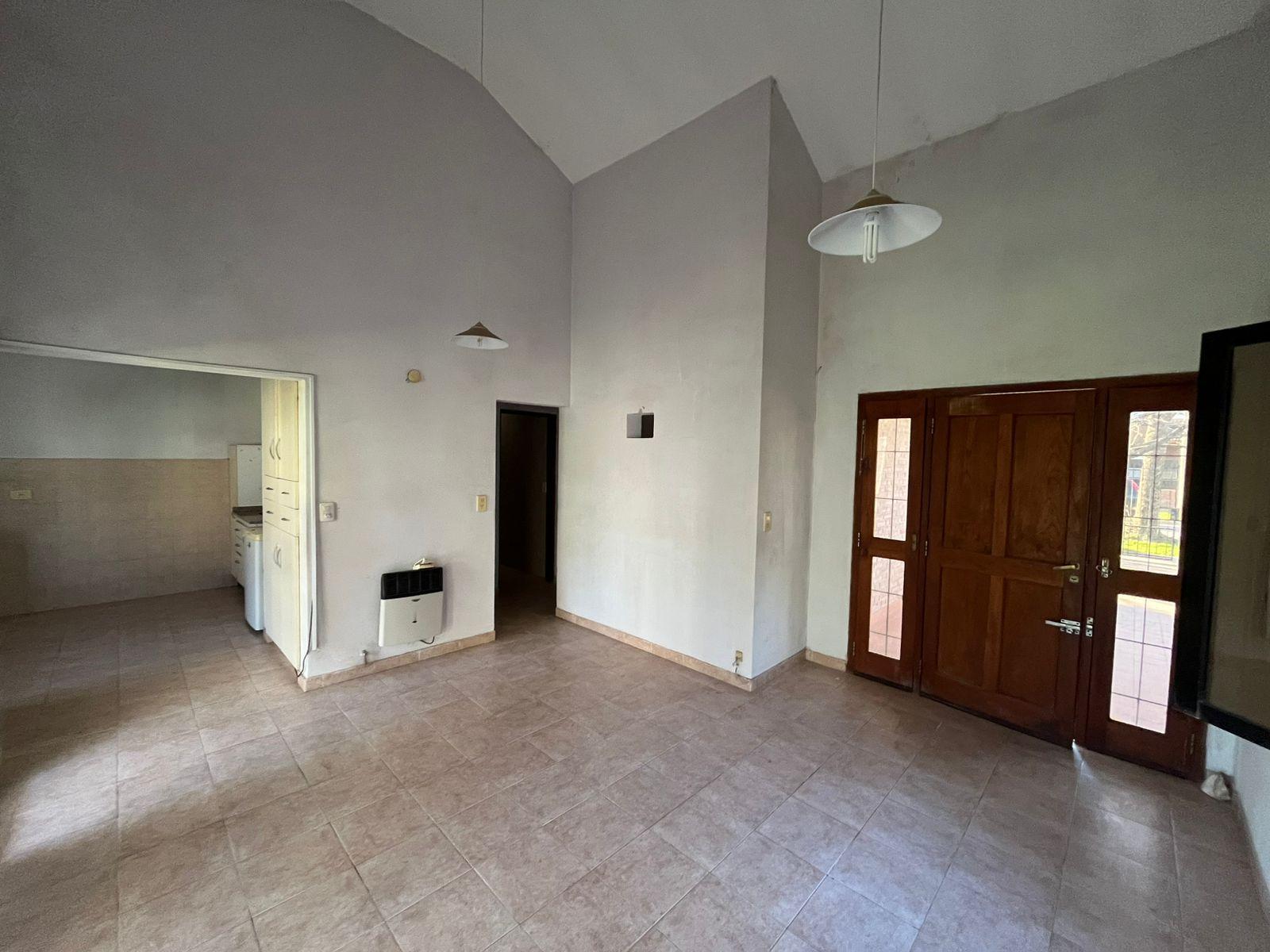 Chalet en General Paz  al 2100 – Funes