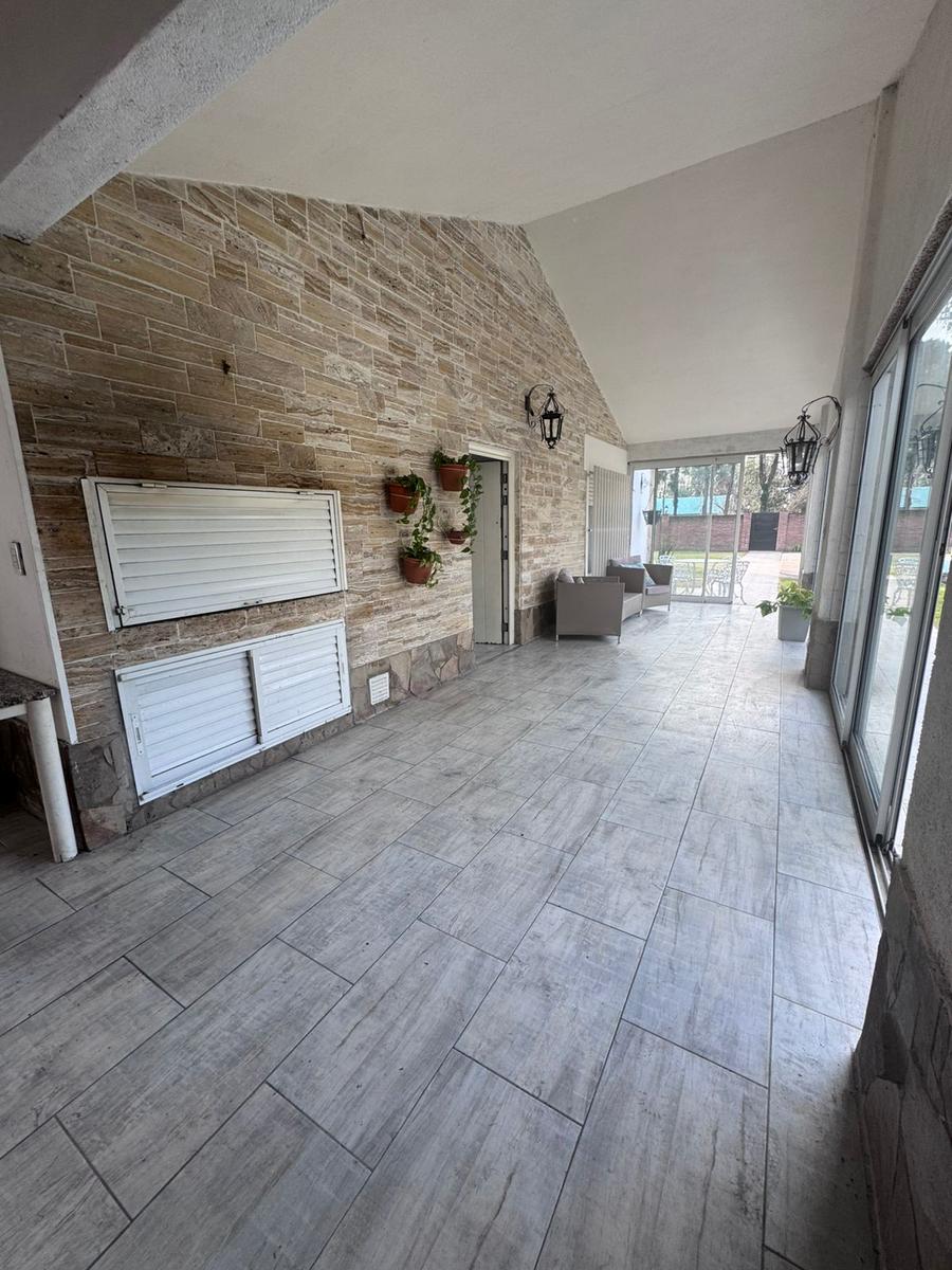 Propiedad ideal uso comercial/habitacional en calle Houssay al 1600 – Funes.