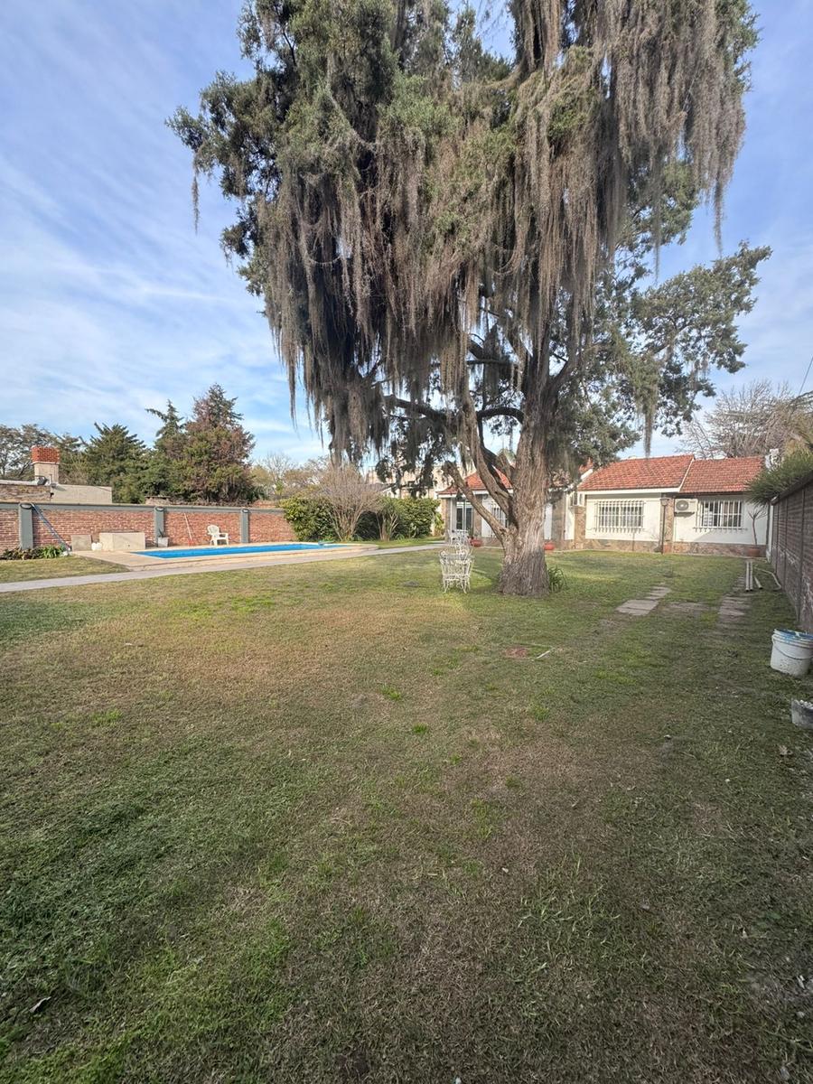 Propiedad ideal uso comercial/habitacional en calle Houssay al 1600 – Funes.