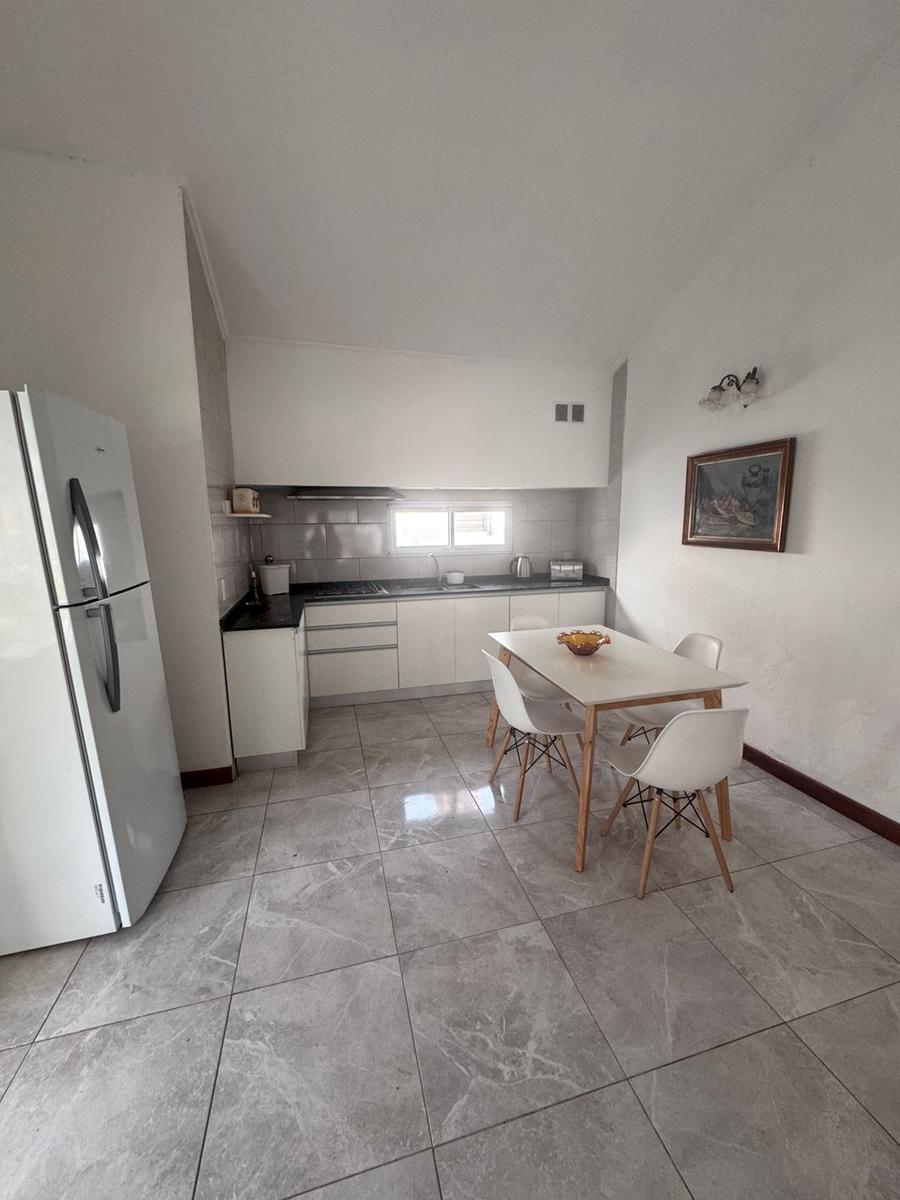 Propiedad ideal uso comercial/habitacional en calle Houssay al 1600 – Funes.