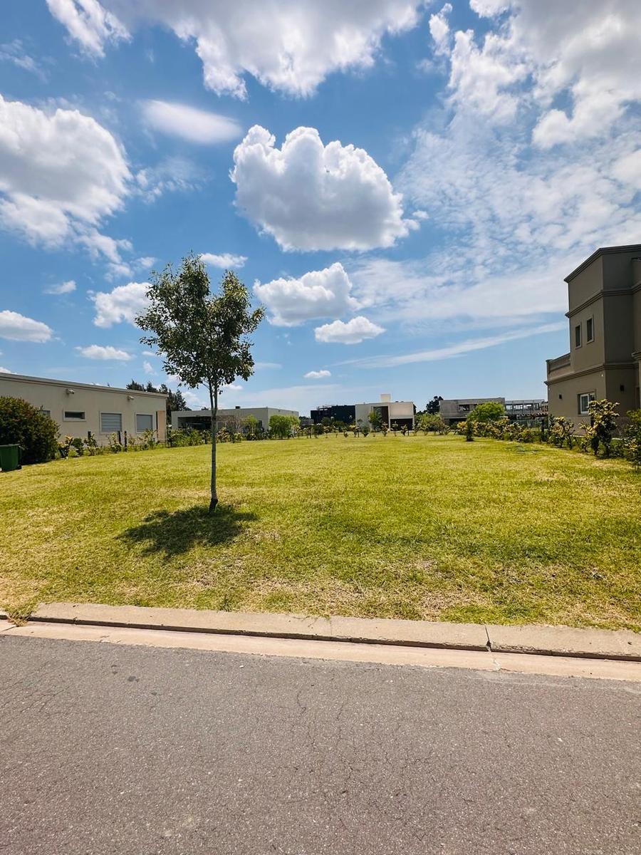 Terreno en barrio privado Vida – U 34 – Arturo Illia 397