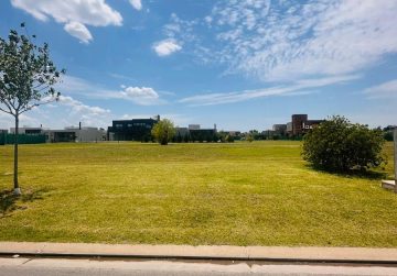 Terreno en barrio privado Vida, U 156 Arturo Illia  al 300