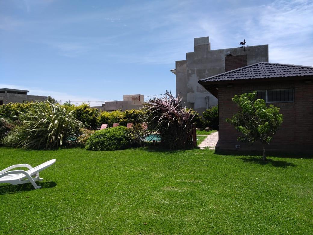 Chalet en Punta Chacra La Yerra al 2200 Roldan