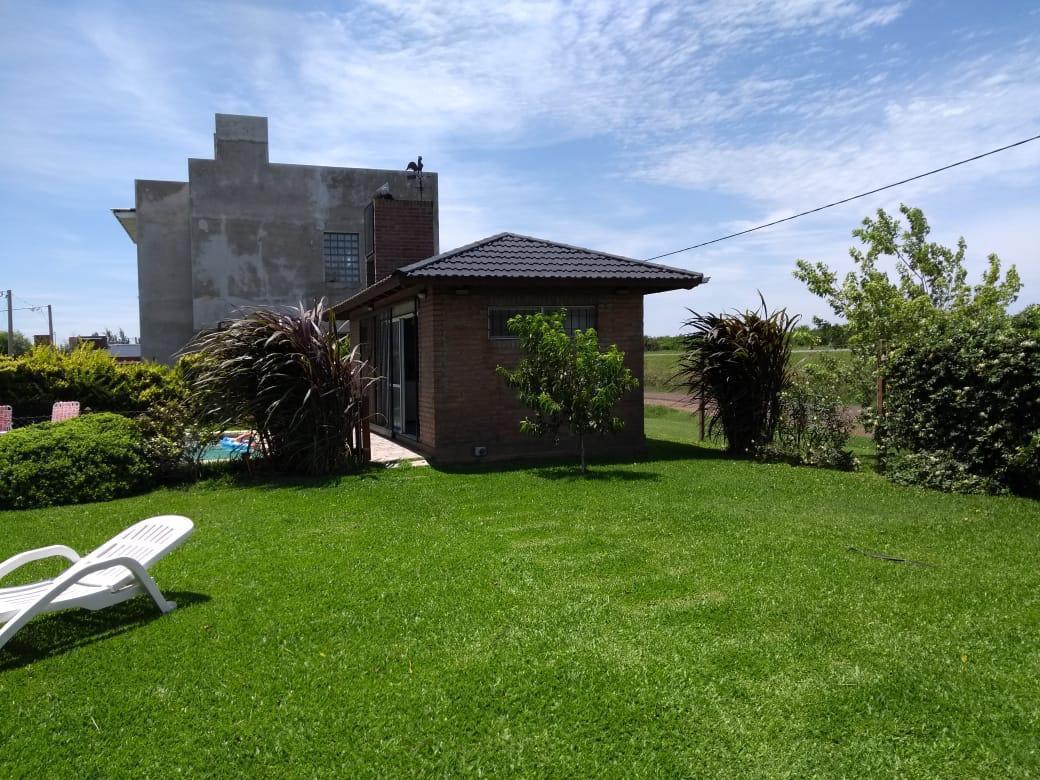 Chalet en Punta Chacra La Yerra al 2200 Roldan