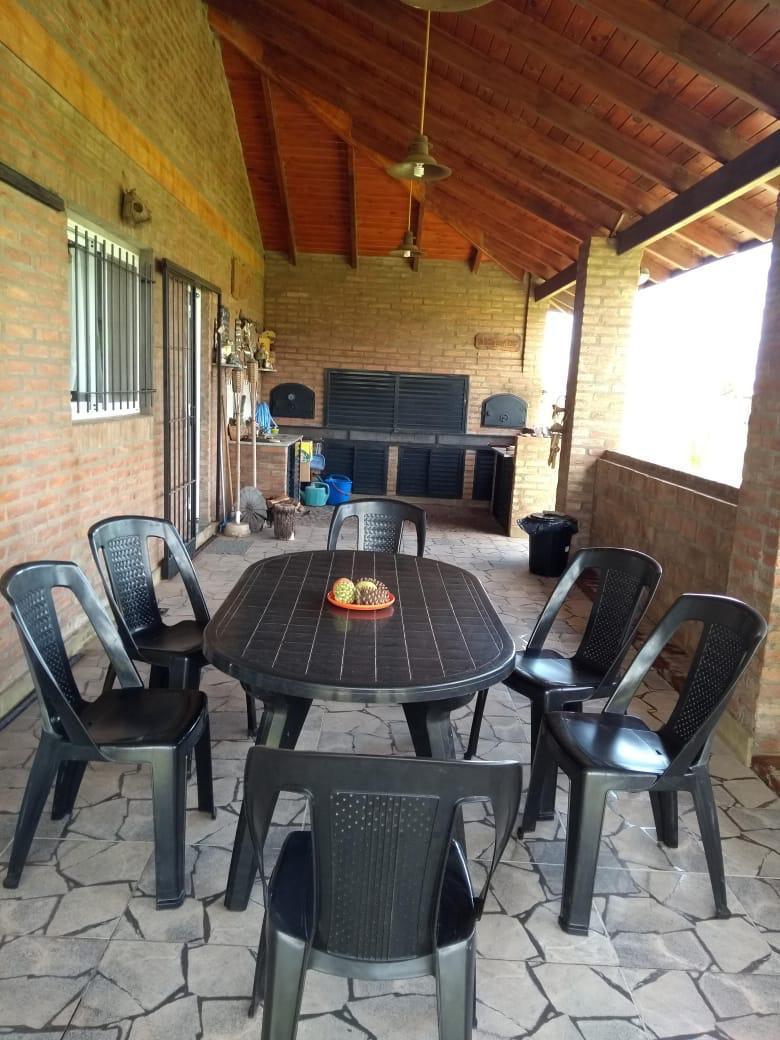 Chalet en Punta Chacra La Yerra al 2200 Roldan