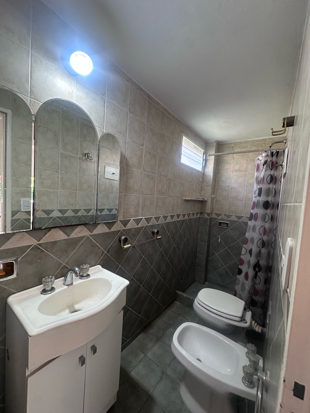 Almte. Brown al 2600