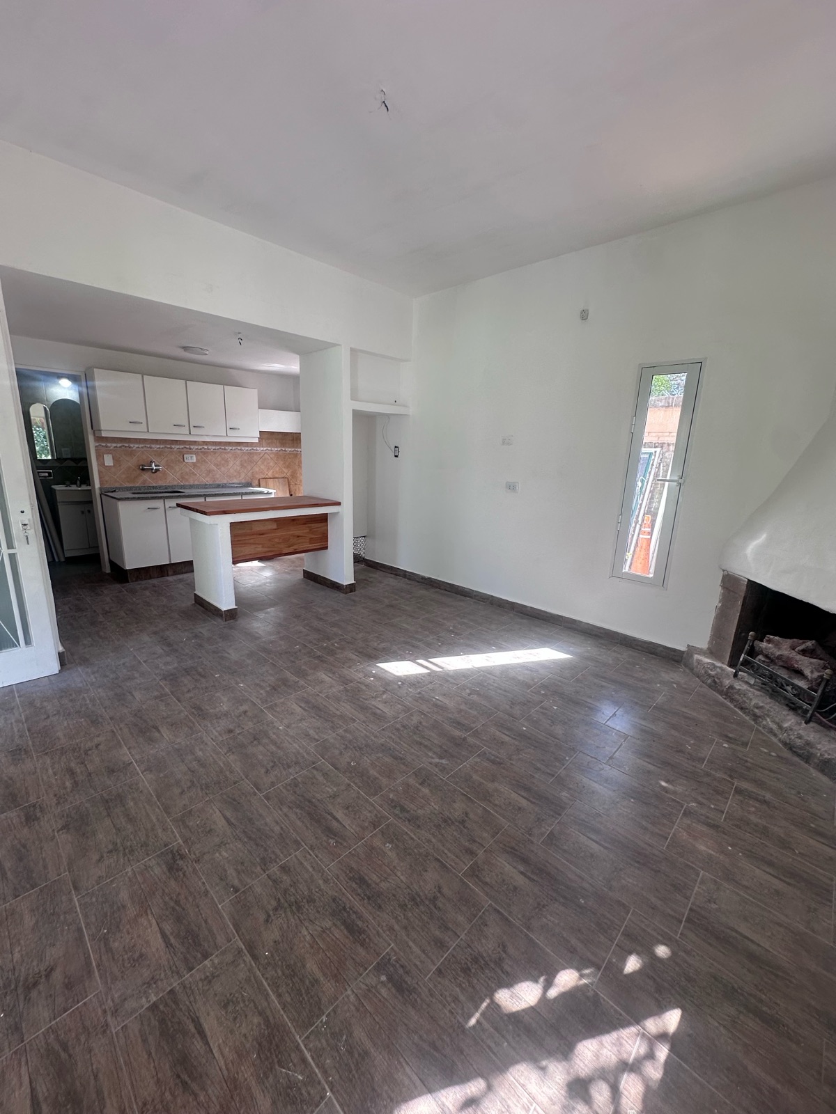 Almte. Brown al 2600