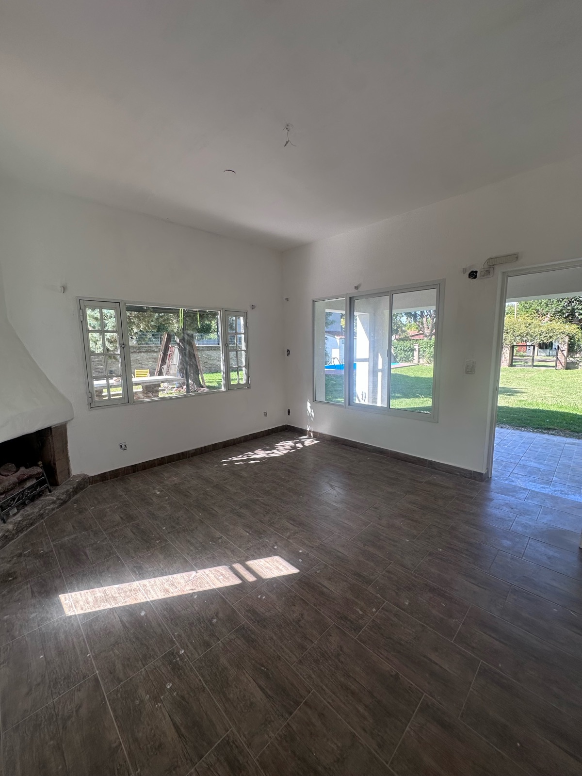 Almte. Brown al 2600